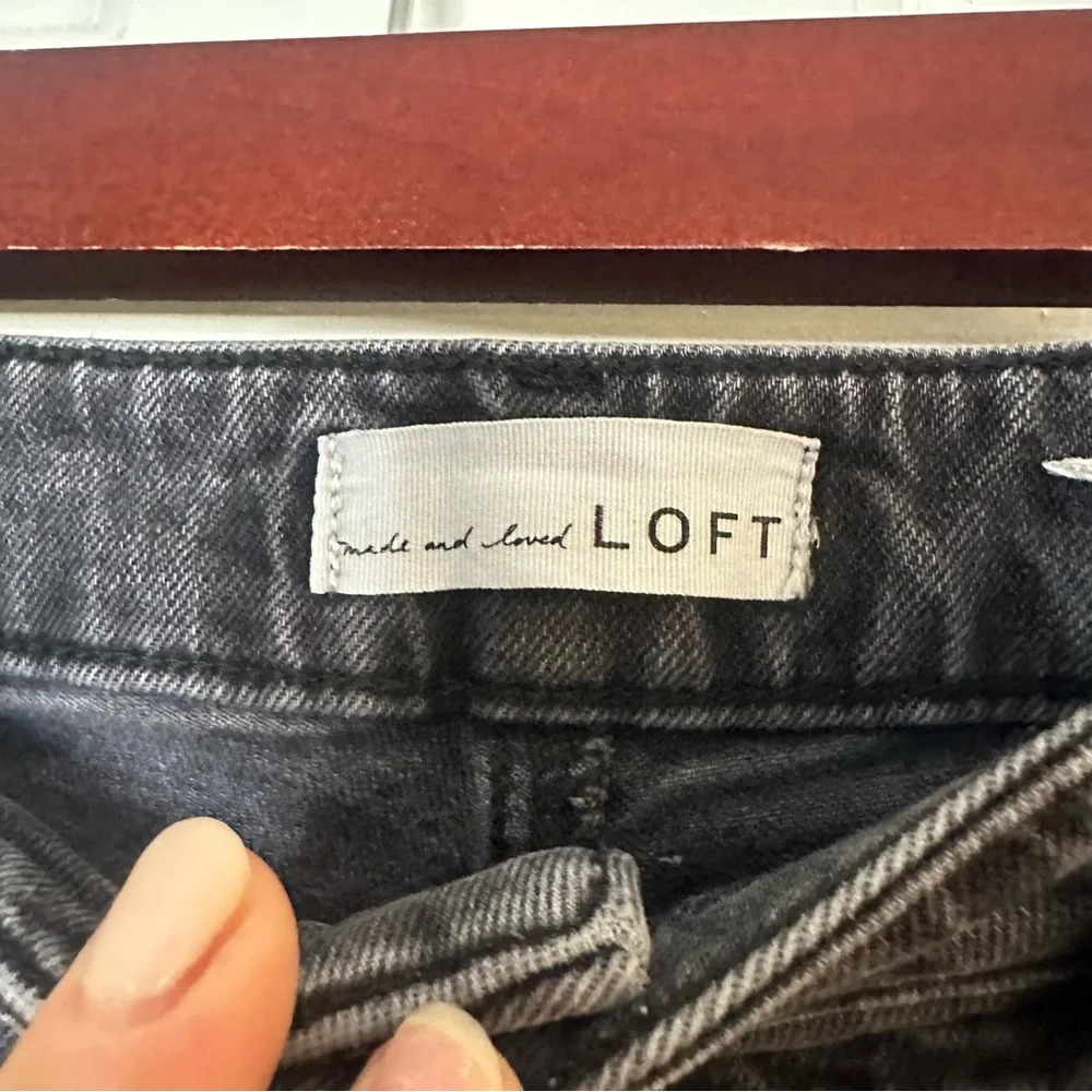LOFT The Curvy Straight Crop High Rise Jeans Raw Hem Ripped Black 28 - Picture 4 of 8